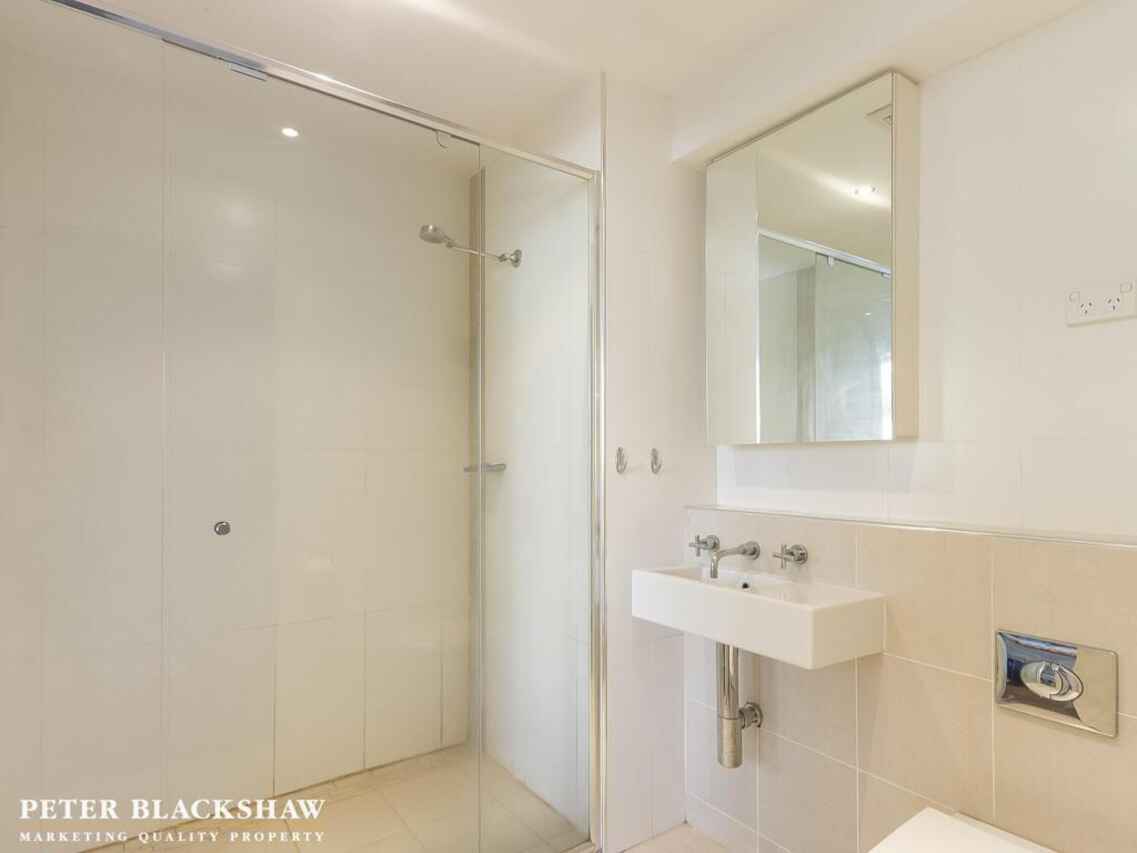 10/4 Verdon Street O'Connor