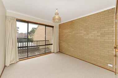 69/25 Pinkerton Circuit Kambah