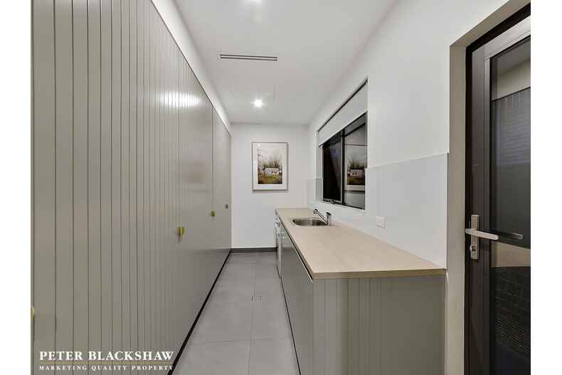 22 Weld Street Yarralumla 22 Weld Street Yarralumla