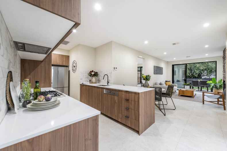 1/34 Conyers Street Hughes