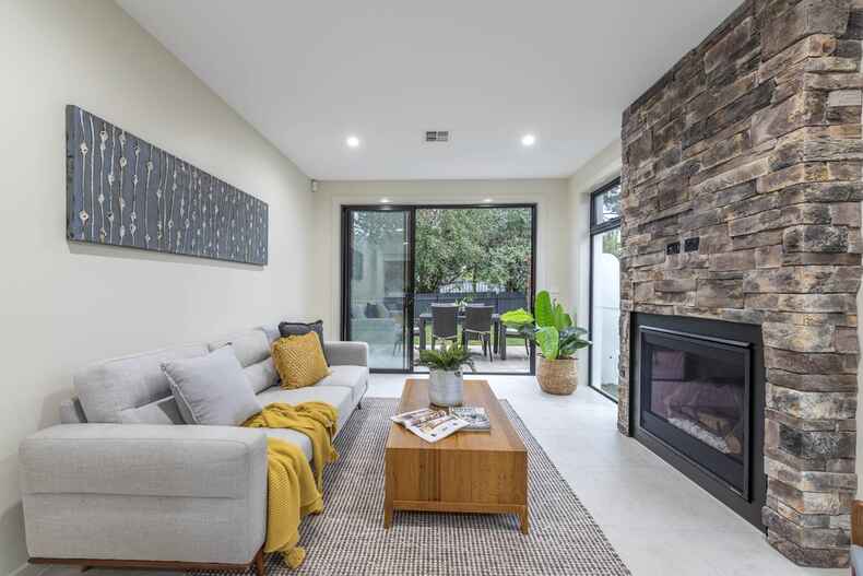 1/34 Conyers Street Hughes