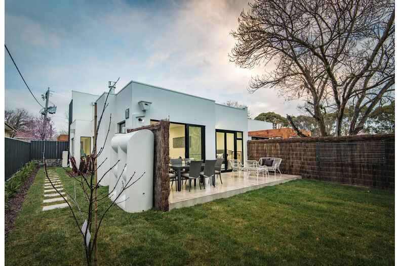 1/34 Conyers Street Hughes