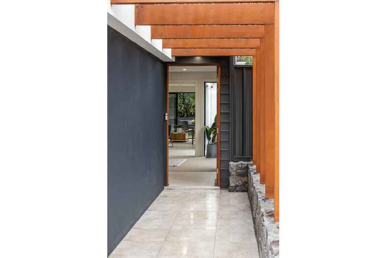 1/34 Conyers Street Hughes