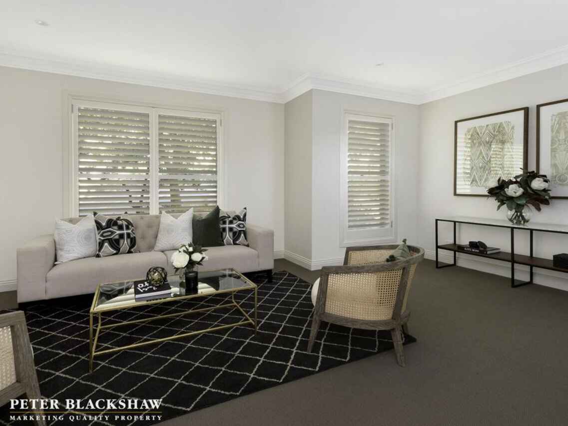 9 Taplin Place Isaacs