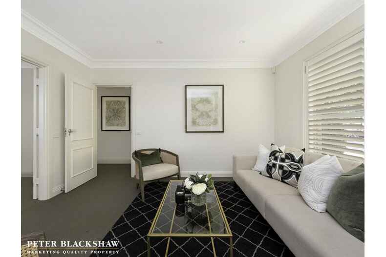 9 Taplin Place Isaacs