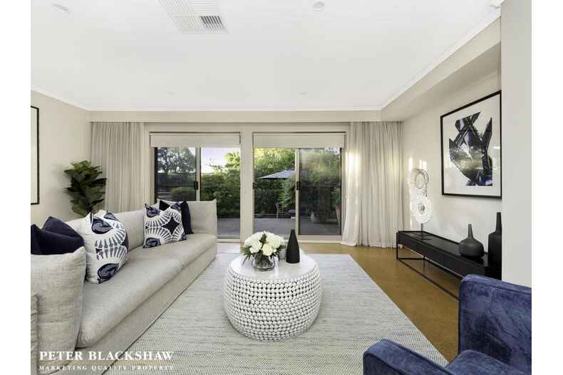 9 Taplin Place Isaacs