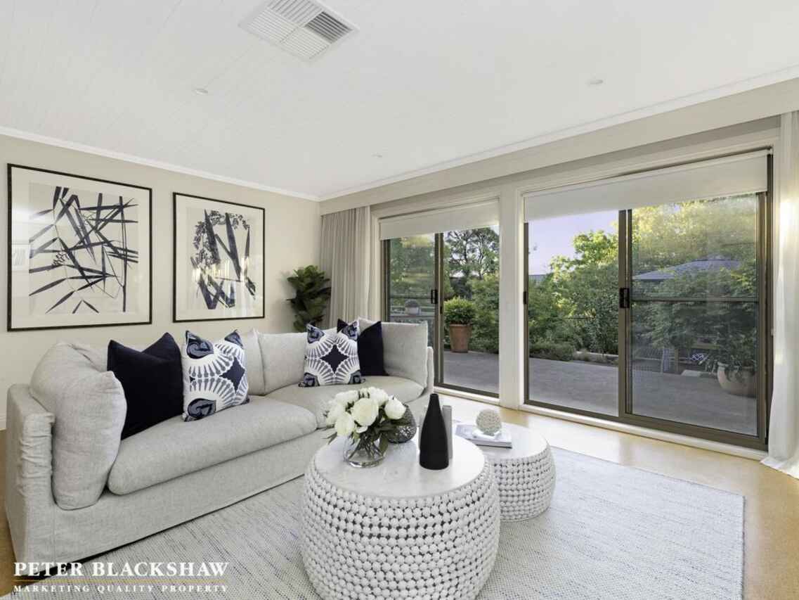 9 Taplin Place Isaacs