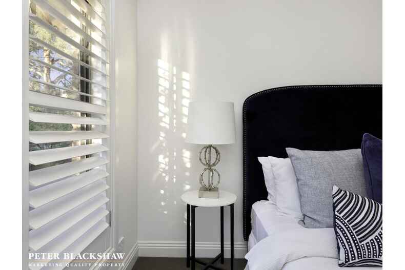 9 Taplin Place Isaacs