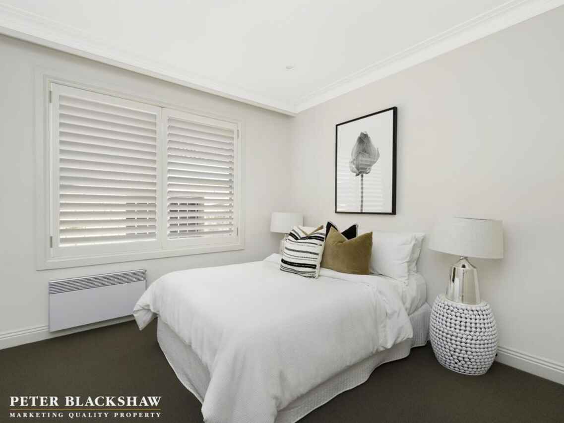 9 Taplin Place Isaacs