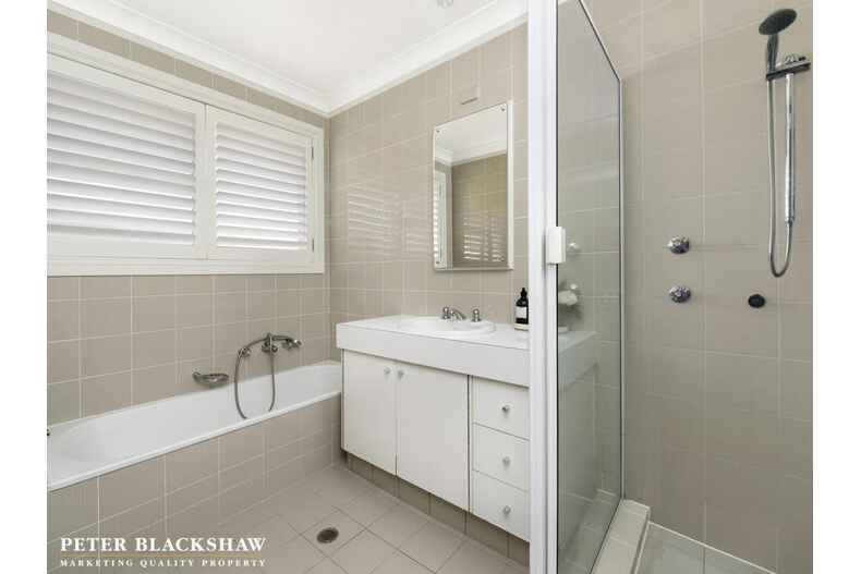 9 Taplin Place Isaacs