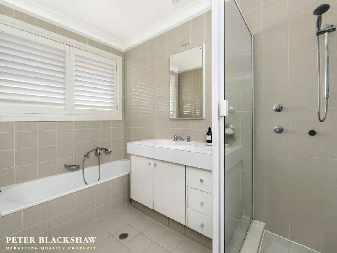 9 Taplin Place Isaacs