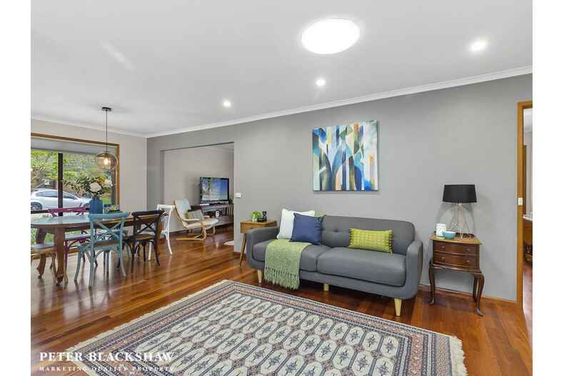 2 Bancks Crescent Mckellar