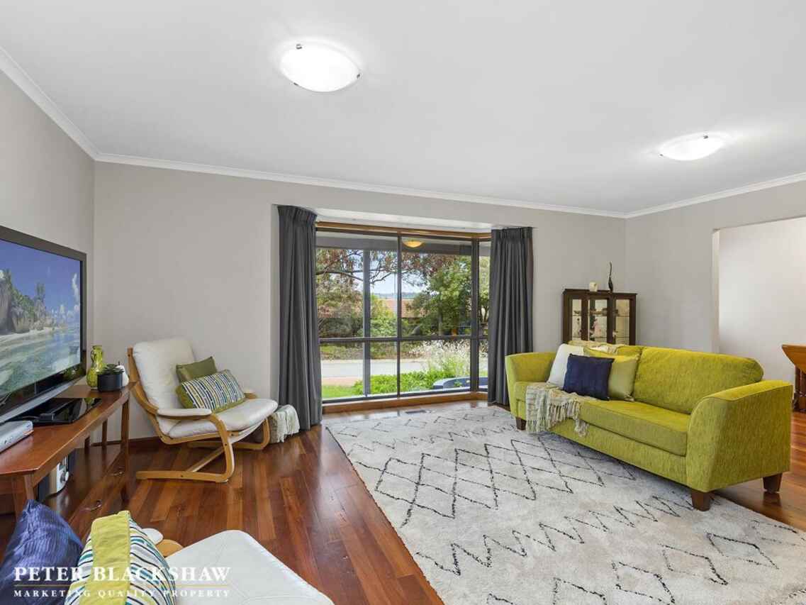 2 Bancks Crescent Mckellar