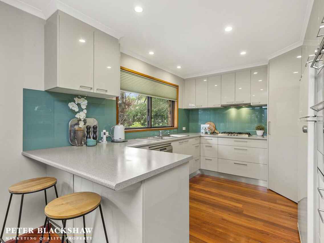 2 Bancks Crescent Mckellar