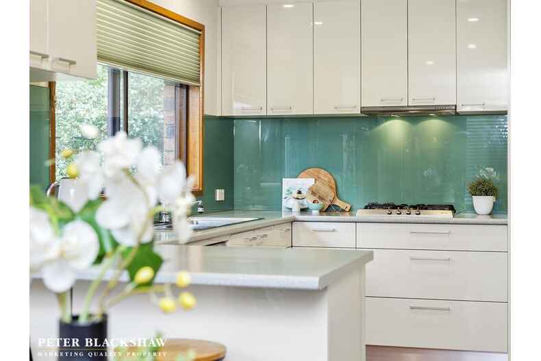 2 Bancks Crescent Mckellar