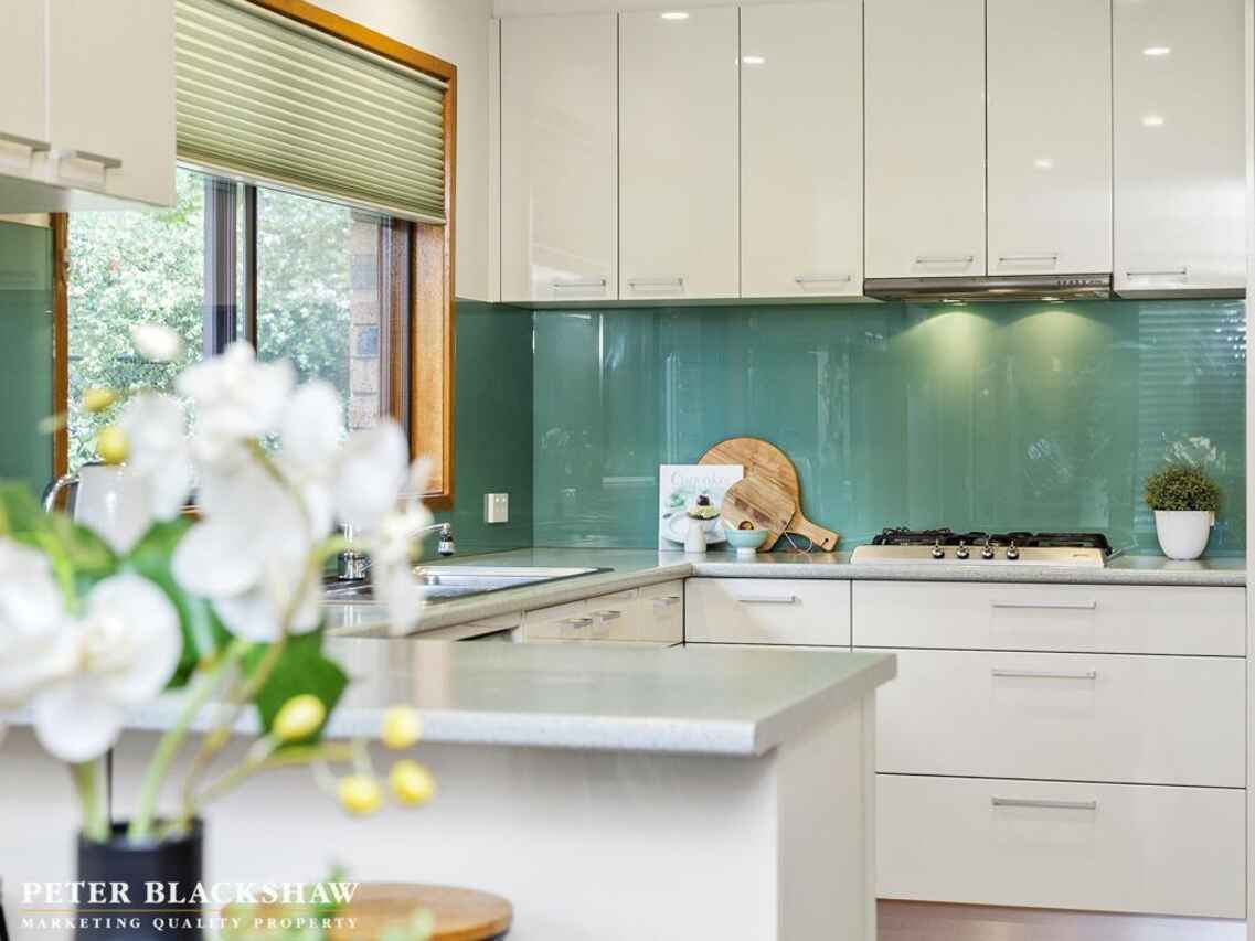 2 Bancks Crescent Mckellar