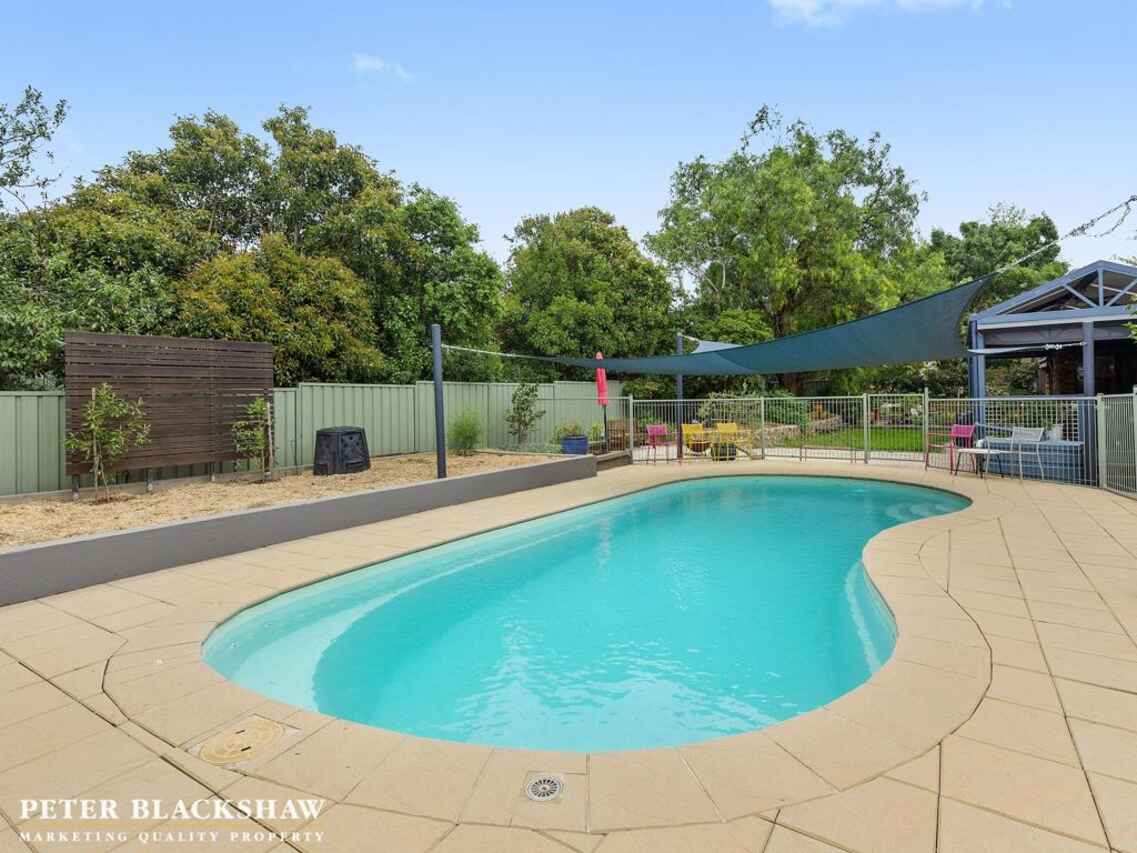 2 Bancks Crescent Mckellar