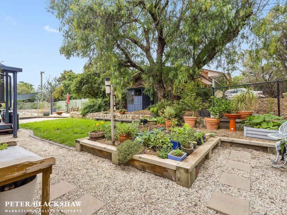 2 Bancks Crescent Mckellar