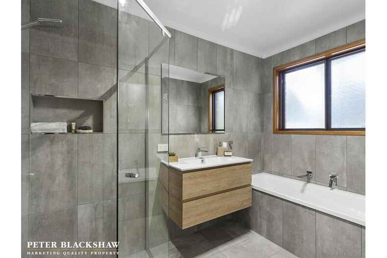 2 Bancks Crescent Mckellar