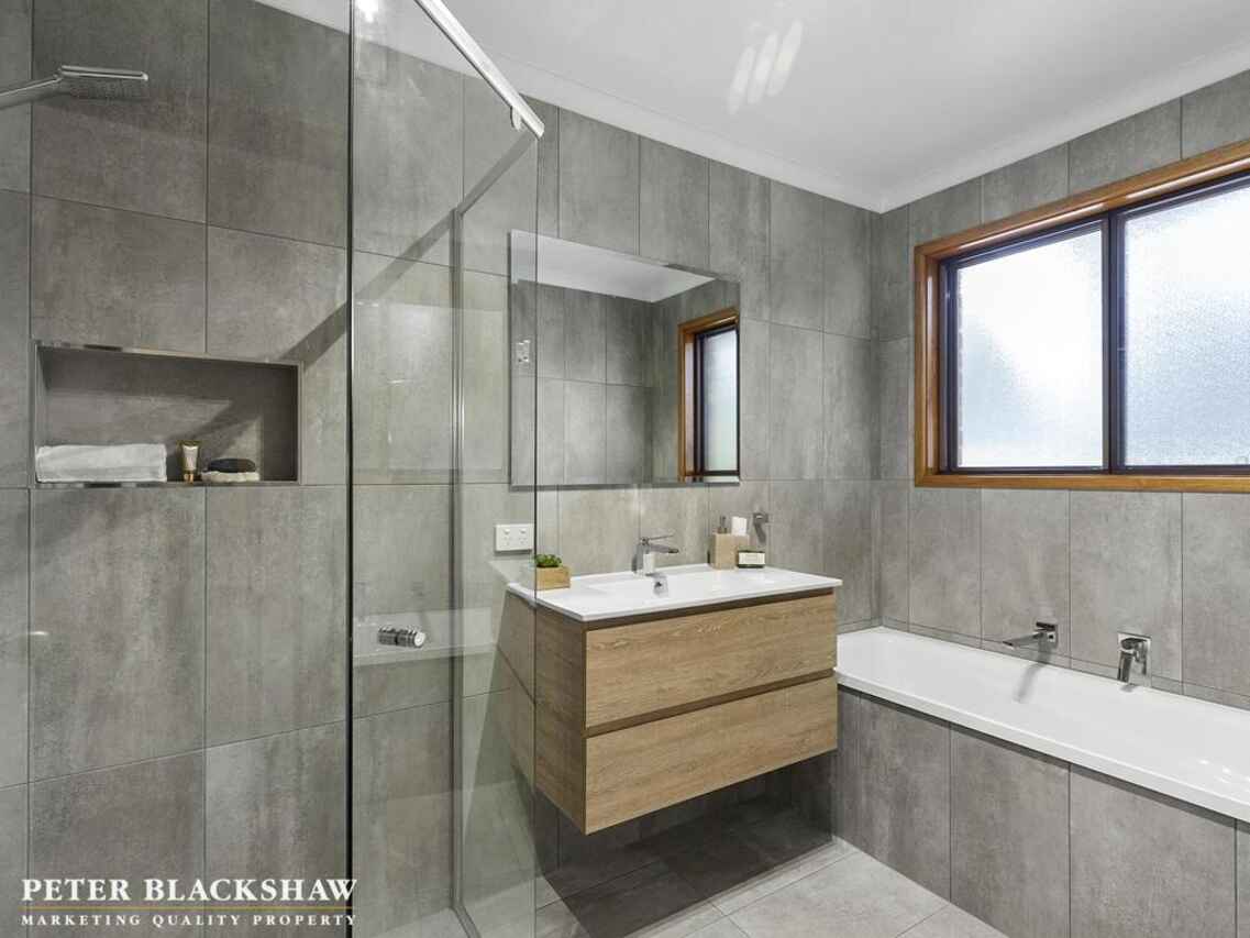 2 Bancks Crescent Mckellar