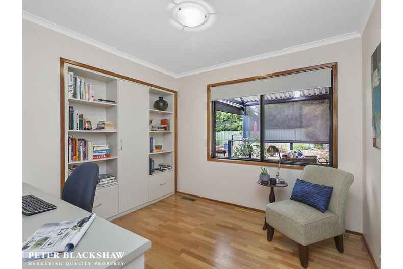 2 Bancks Crescent Mckellar