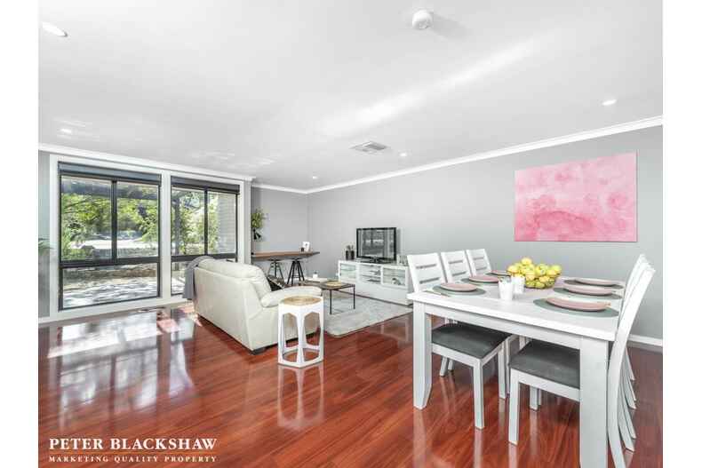 10 Nulsen Circuit Flynn 10 Nulsen Circuit Flynn