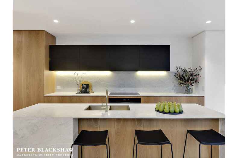 3/50 Jacka Crescent Campbell