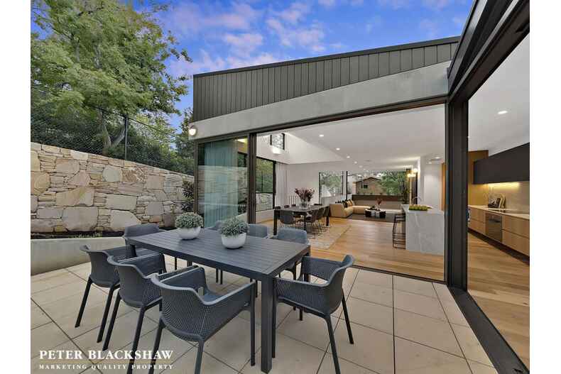 3/50 Jacka Crescent Campbell