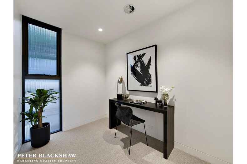 3/50 Jacka Crescent Campbell