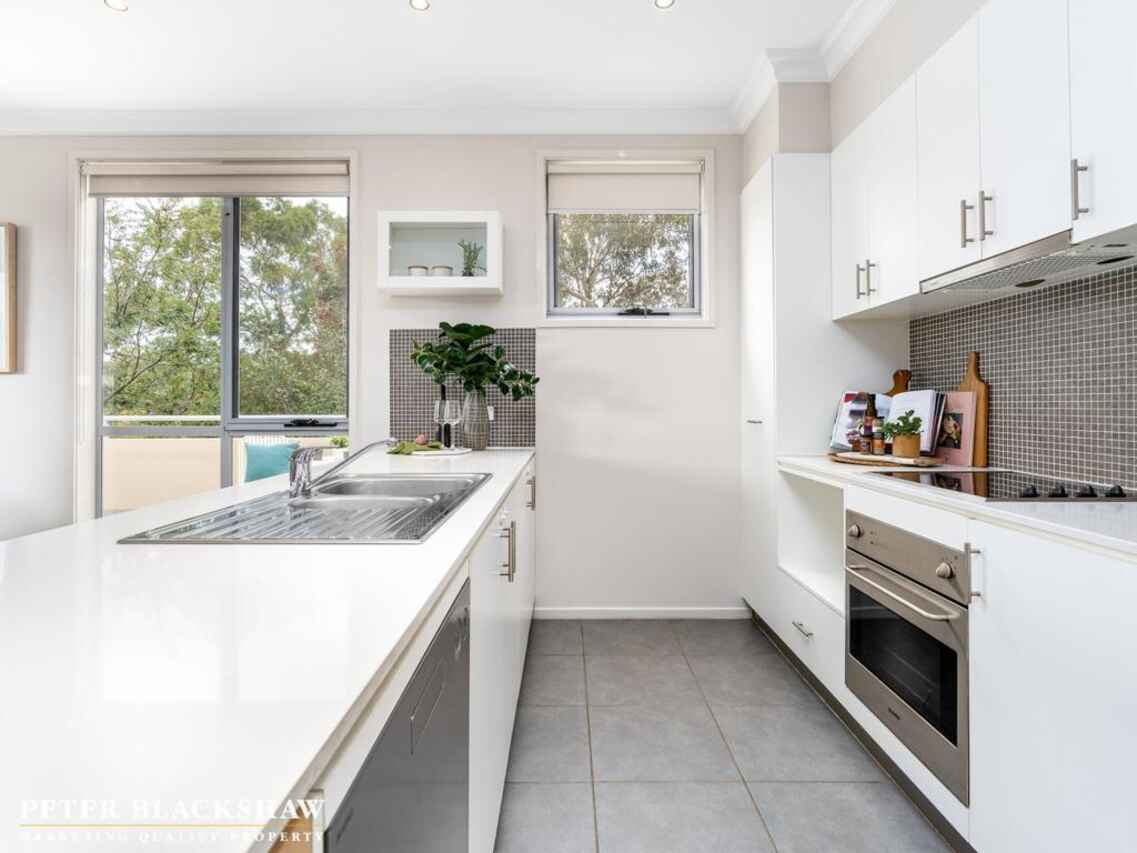 24/57 Lowanna Street Braddon