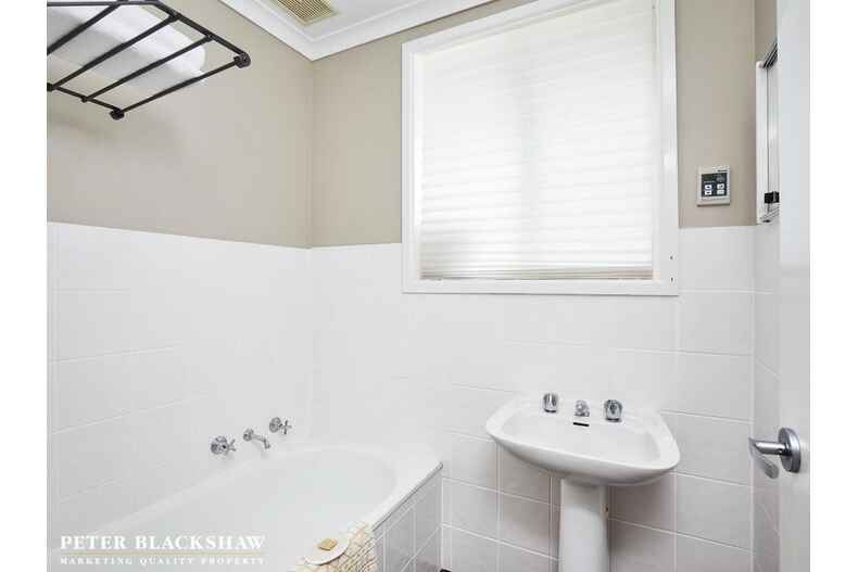 28 Cleland Street Latham 28 Cleland Street Latham