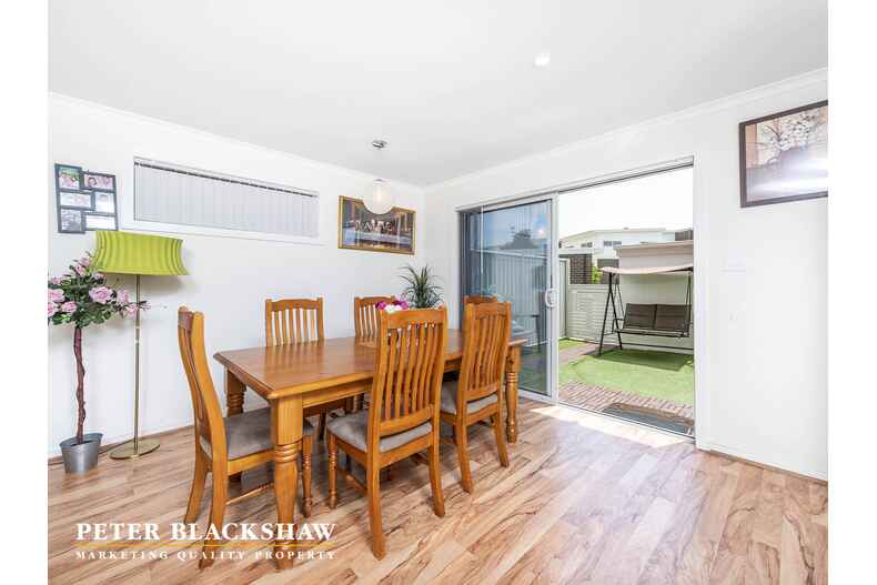 19/11 Castan Street Coombs 19/11 Castan Street Coombs