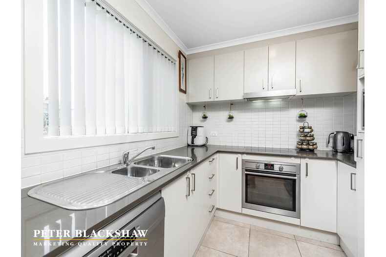 19/11 Castan Street Coombs 19/11 Castan Street Coombs