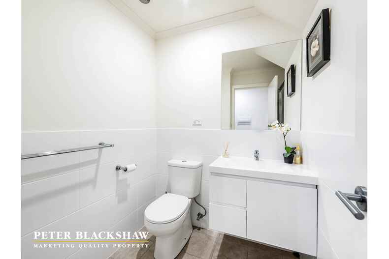19/11 Castan Street Coombs 19/11 Castan Street Coombs