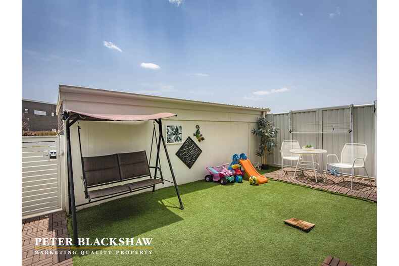 19/11 Castan Street Coombs 19/11 Castan Street Coombs
