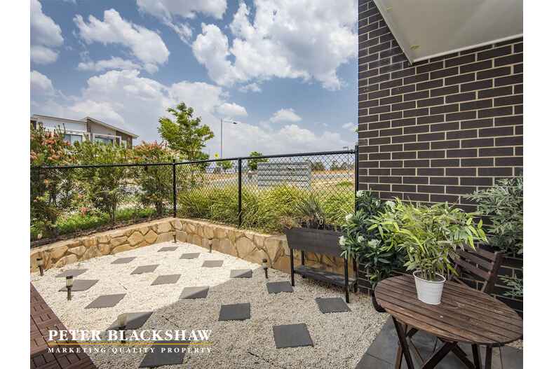 19/11 Castan Street Coombs 19/11 Castan Street Coombs