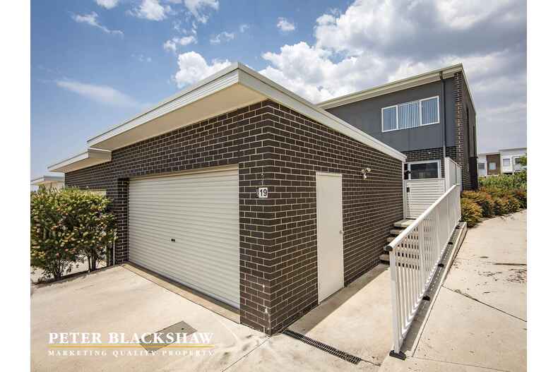 19/11 Castan Street Coombs 19/11 Castan Street Coombs