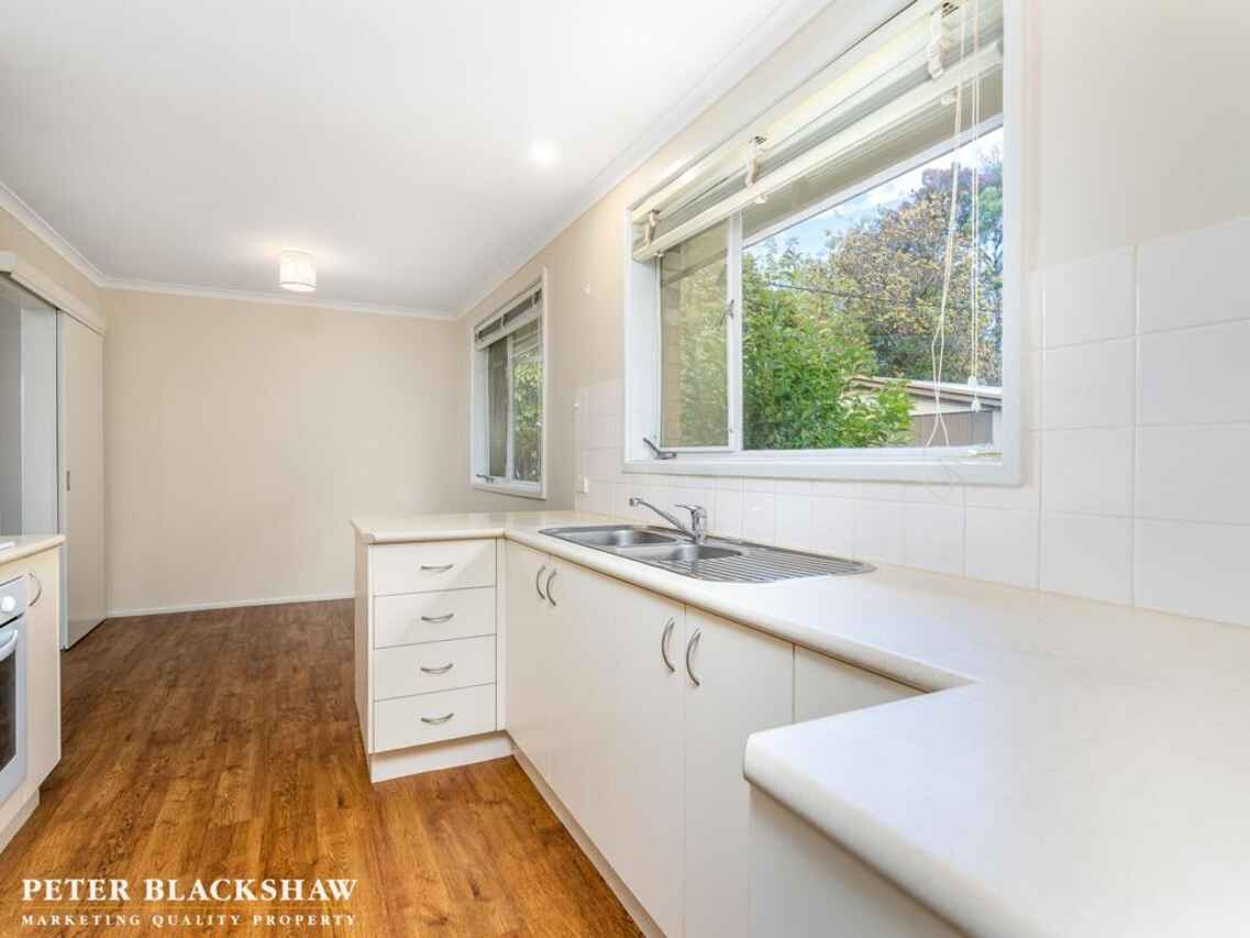 102 Macfarland Crescent Pearce