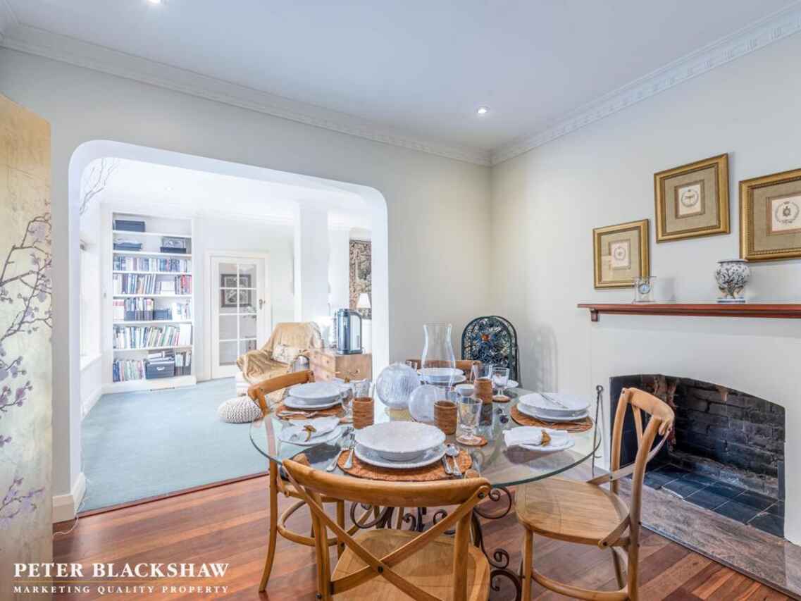 49 Flinders Way Griffith