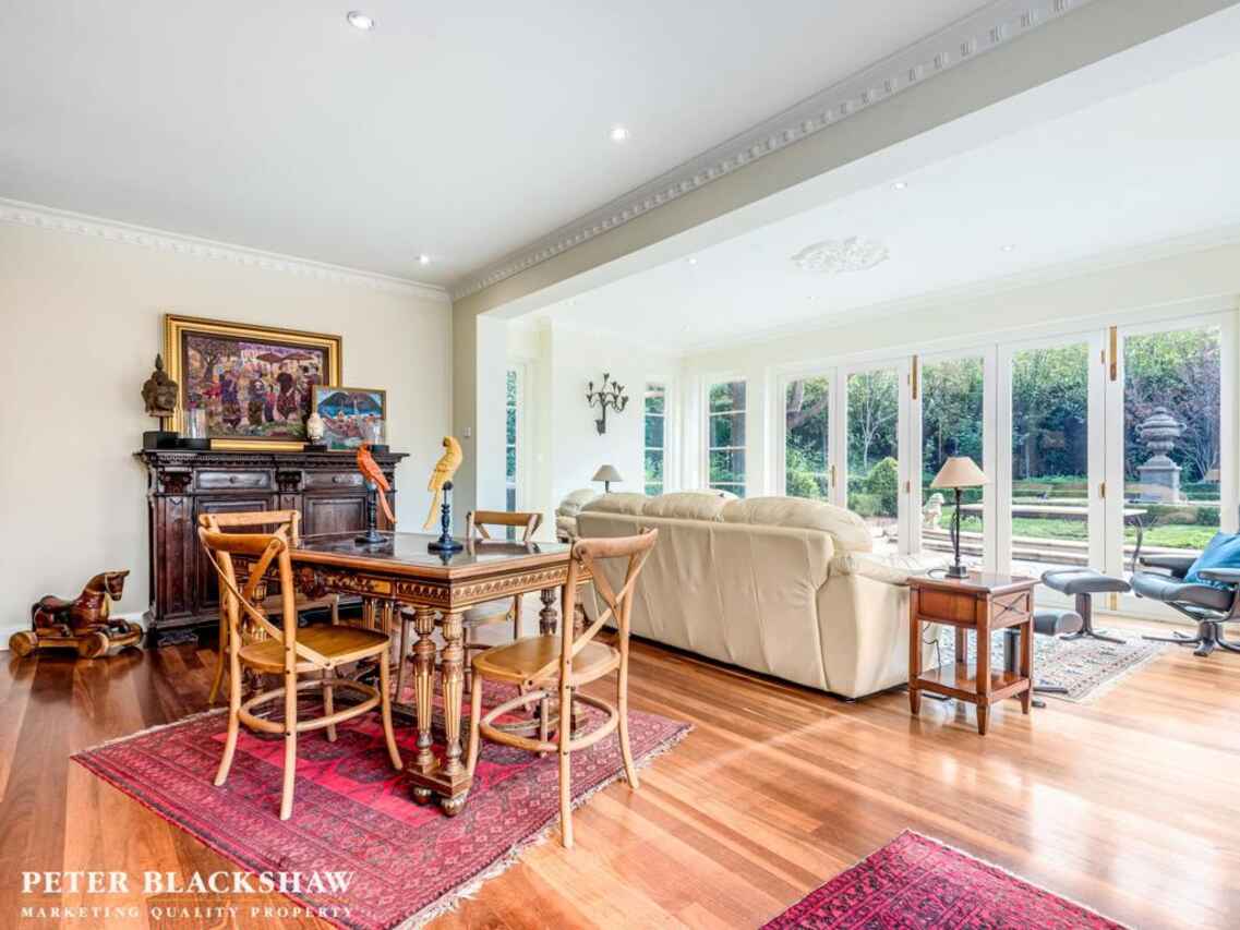 49 Flinders Way Griffith