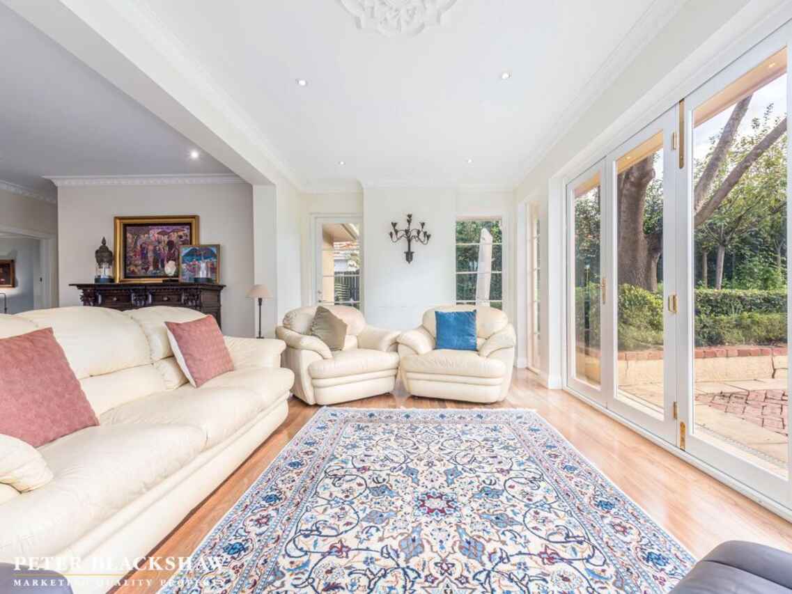 49 Flinders Way Griffith