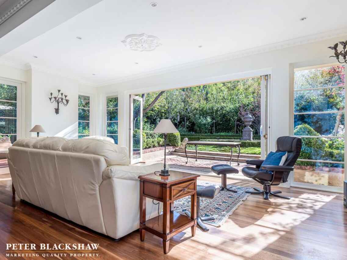 49 Flinders Way Griffith