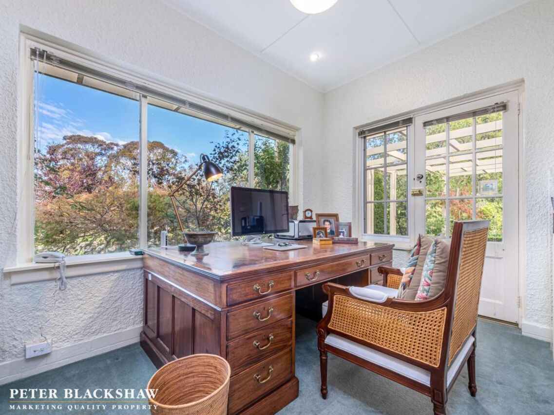 49 Flinders Way Griffith