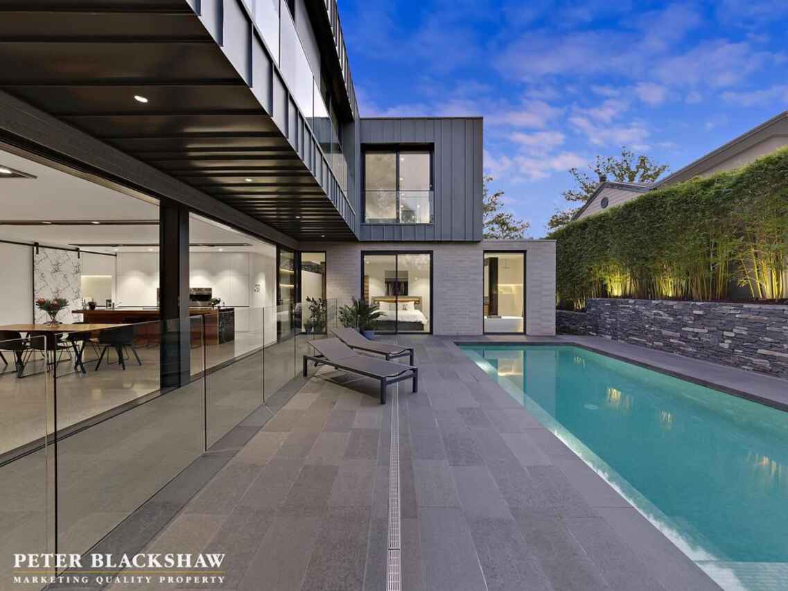 13 Finniss Crescent Narrabundah