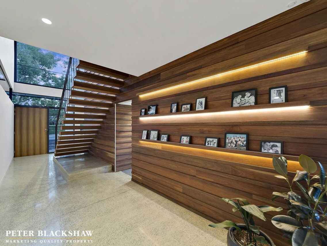 13 Finniss Crescent Narrabundah