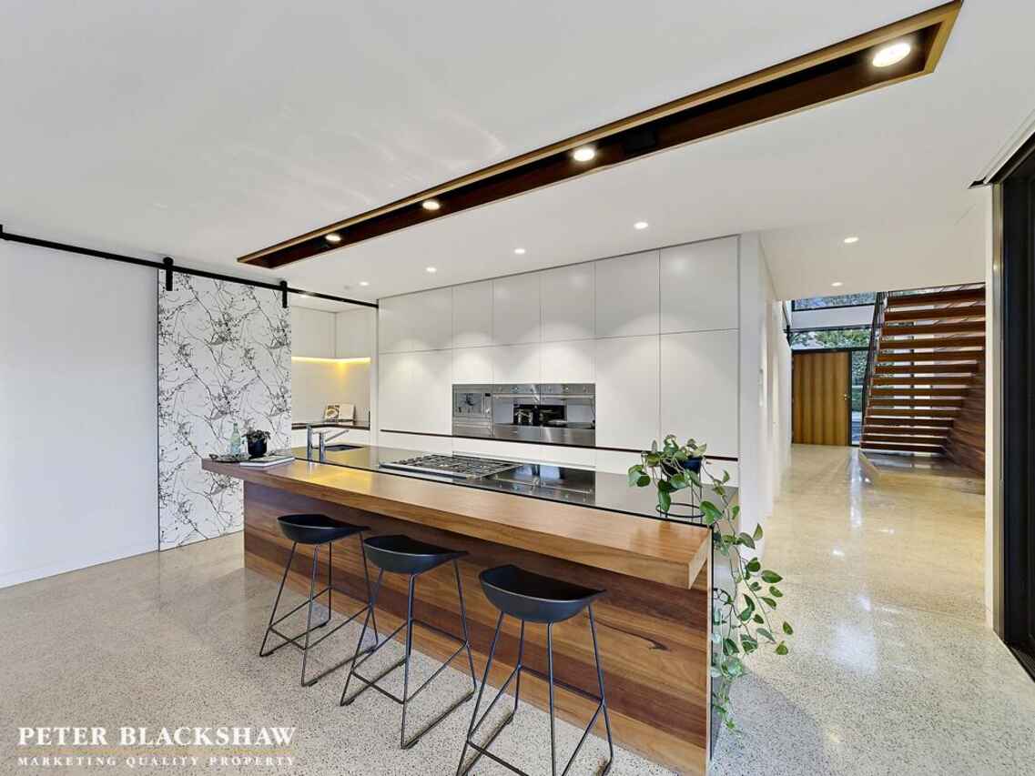 13 Finniss Crescent Narrabundah