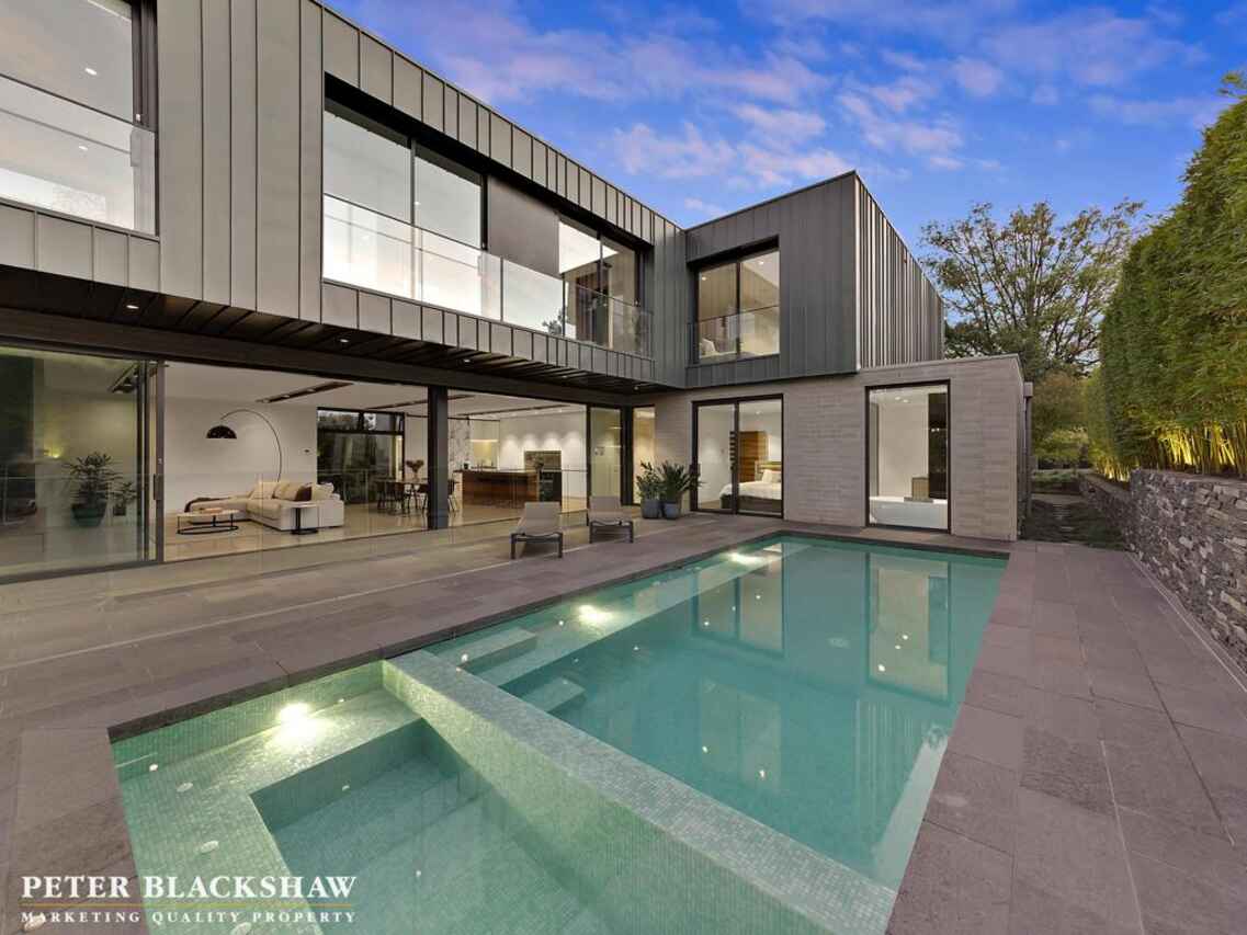 13 Finniss Crescent Narrabundah