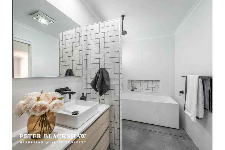 28 Eggleston Crescent Chifley