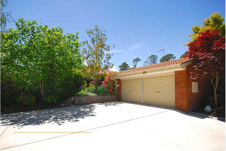 2/1 Lane-Poole Place Yarralumla 2/1 Lane-Poole Place Yarralumla