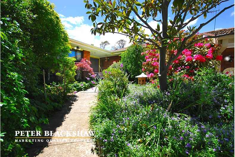 2/1 Lane-Poole Place Yarralumla 2/1 Lane-Poole Place Yarralumla